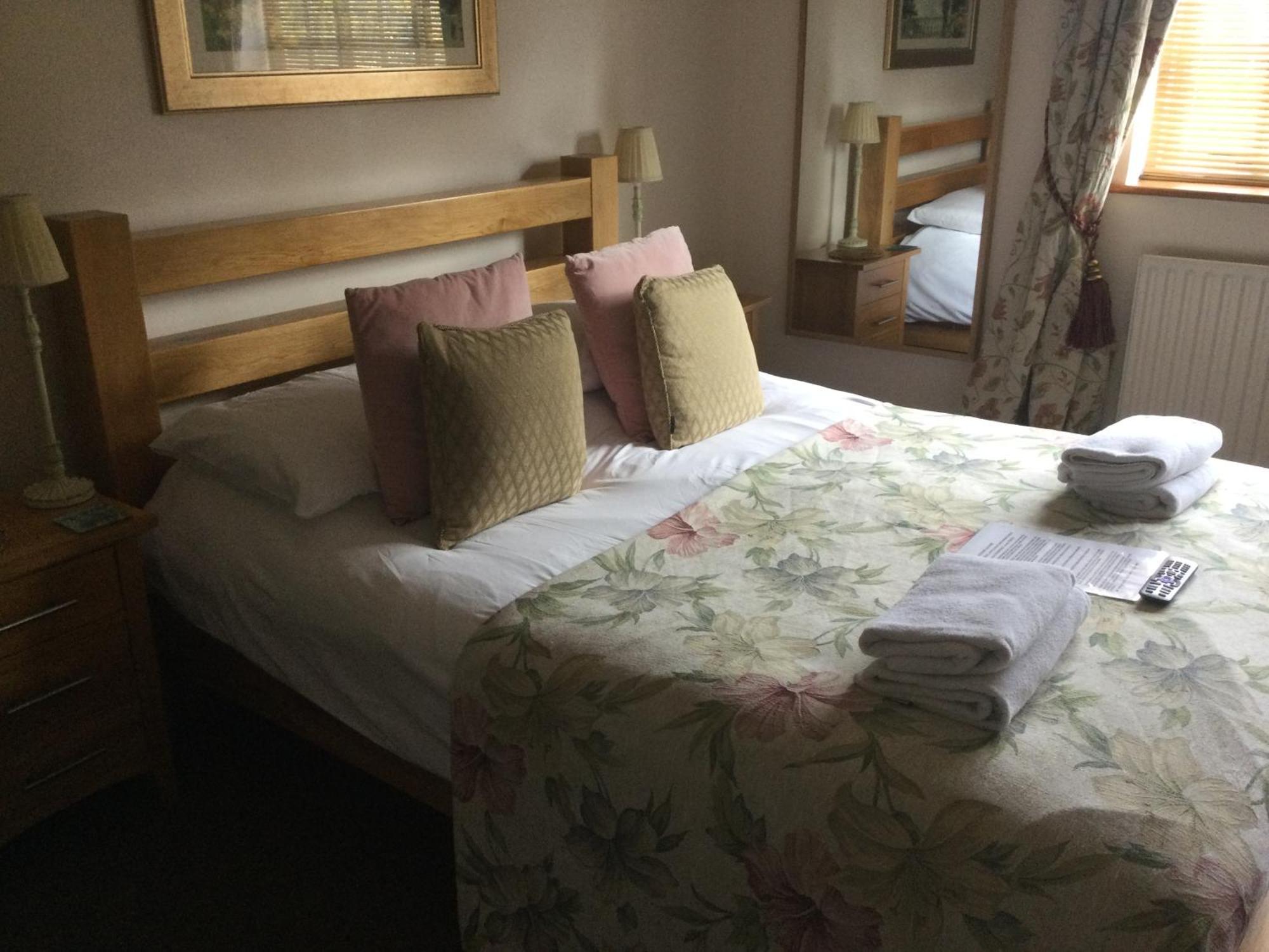 Auplands En-Suite Rooms Lymington Exterior photo